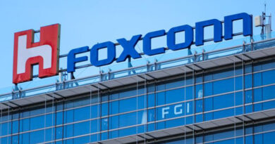 Employees Turned Violent Over Salary In Chinas Iphone Factory Foxconn Apologized