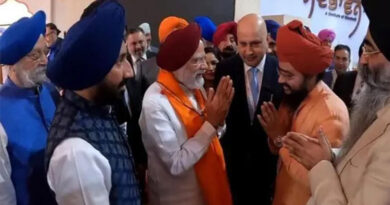 Modi Is Working Out Of The Box For The Sikh Community