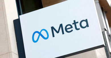 A Week After Laying Off 3600 Employees Meta Raises Top Executives Bonuses By 200