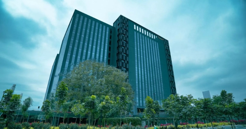 Amazon opens Asias second largest office
