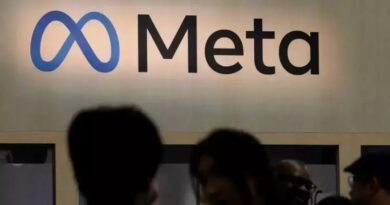 Meta Plans to Lay Off 8000 Employees